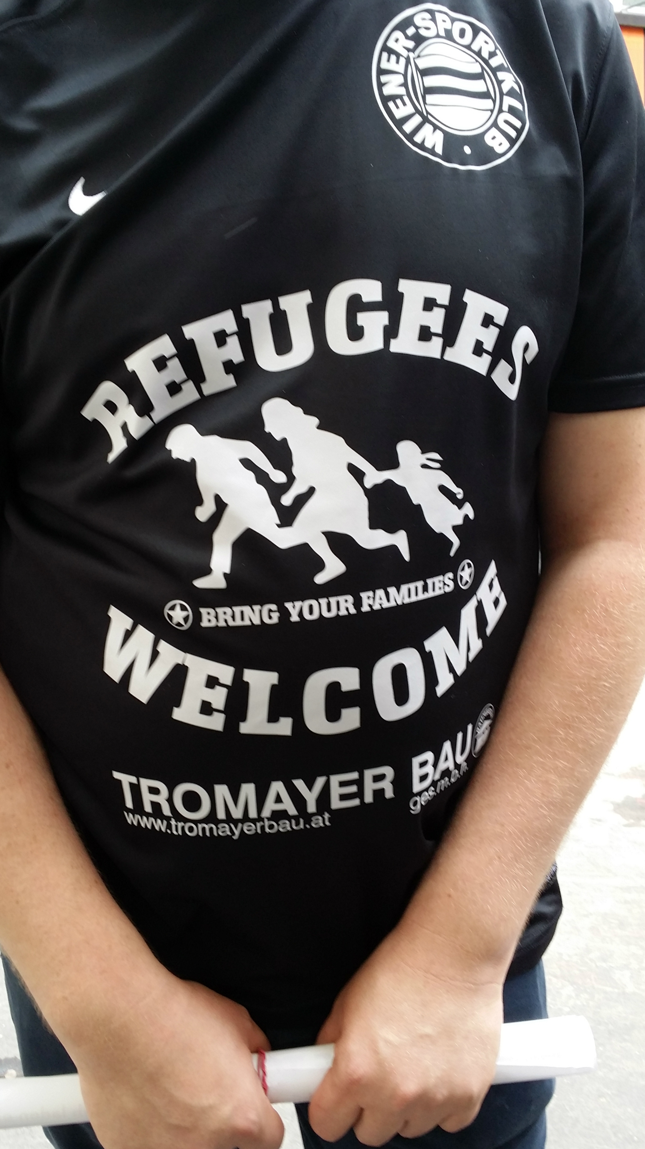 20160604-Refugees-Welcome-Trikot